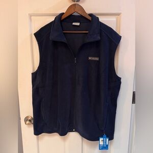 NWT Columbia Vest Size XL Fleece Dark Blue